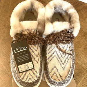 NWT Box - Hey Dude Women's Size 10 Britt Boho Chevron